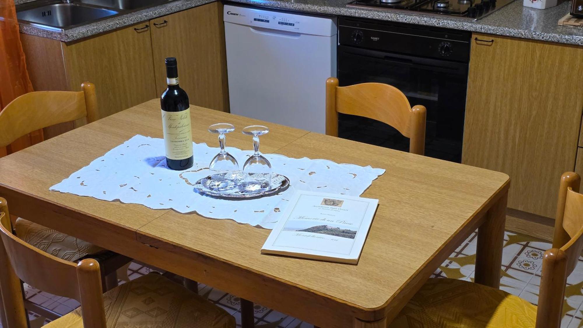 A Casa Di Gabri Villa Montefollonico Eksteriør bilde